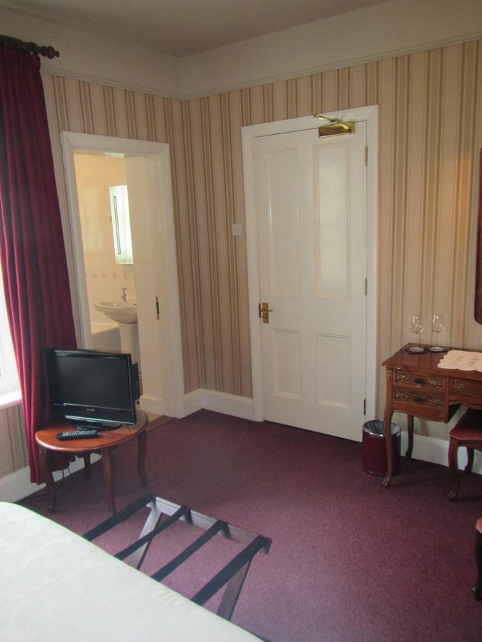Ellerslie House Hotel แฟร์อัม ภายนอก รูปภาพ