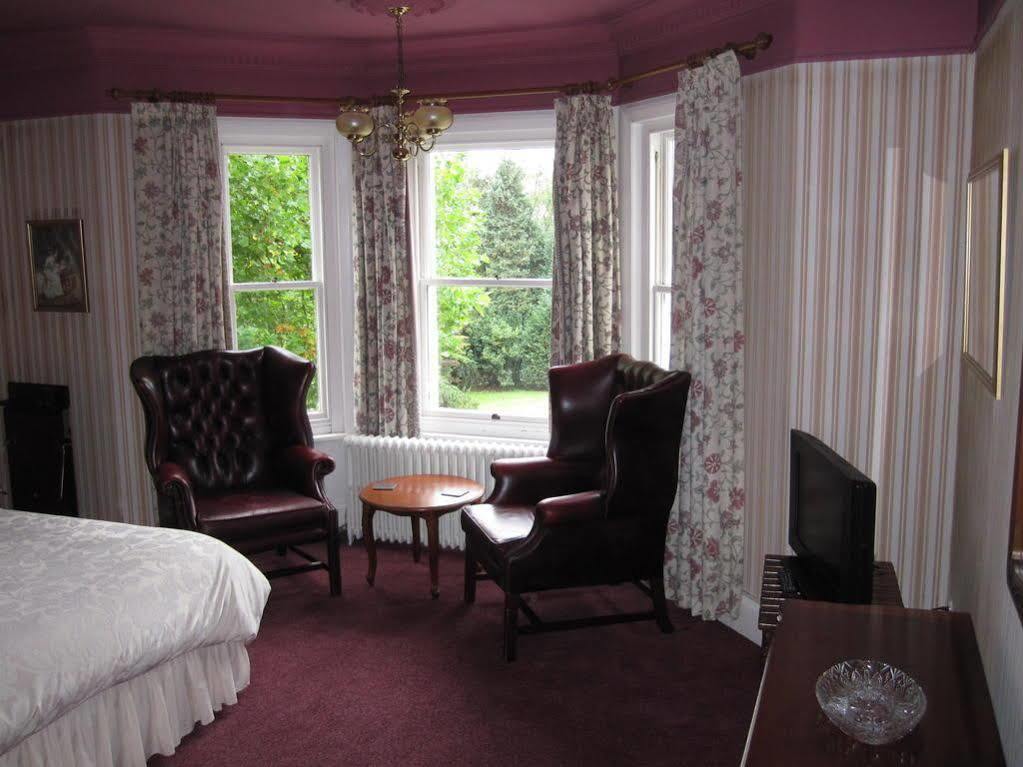 Ellerslie House Hotel แฟร์อัม ภายนอก รูปภาพ